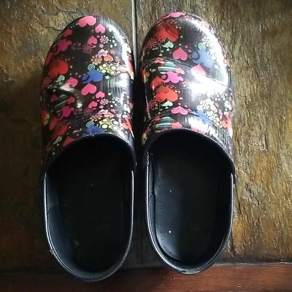 Size 38 Dansko shoes
